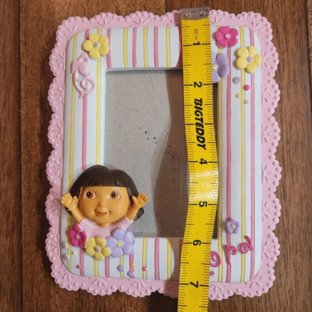Vintage Dora the‎ Explorer Pink Striped 3D Flower Picture Frame Viacom